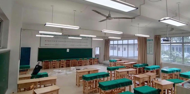 重庆中学教室护眼灯改造